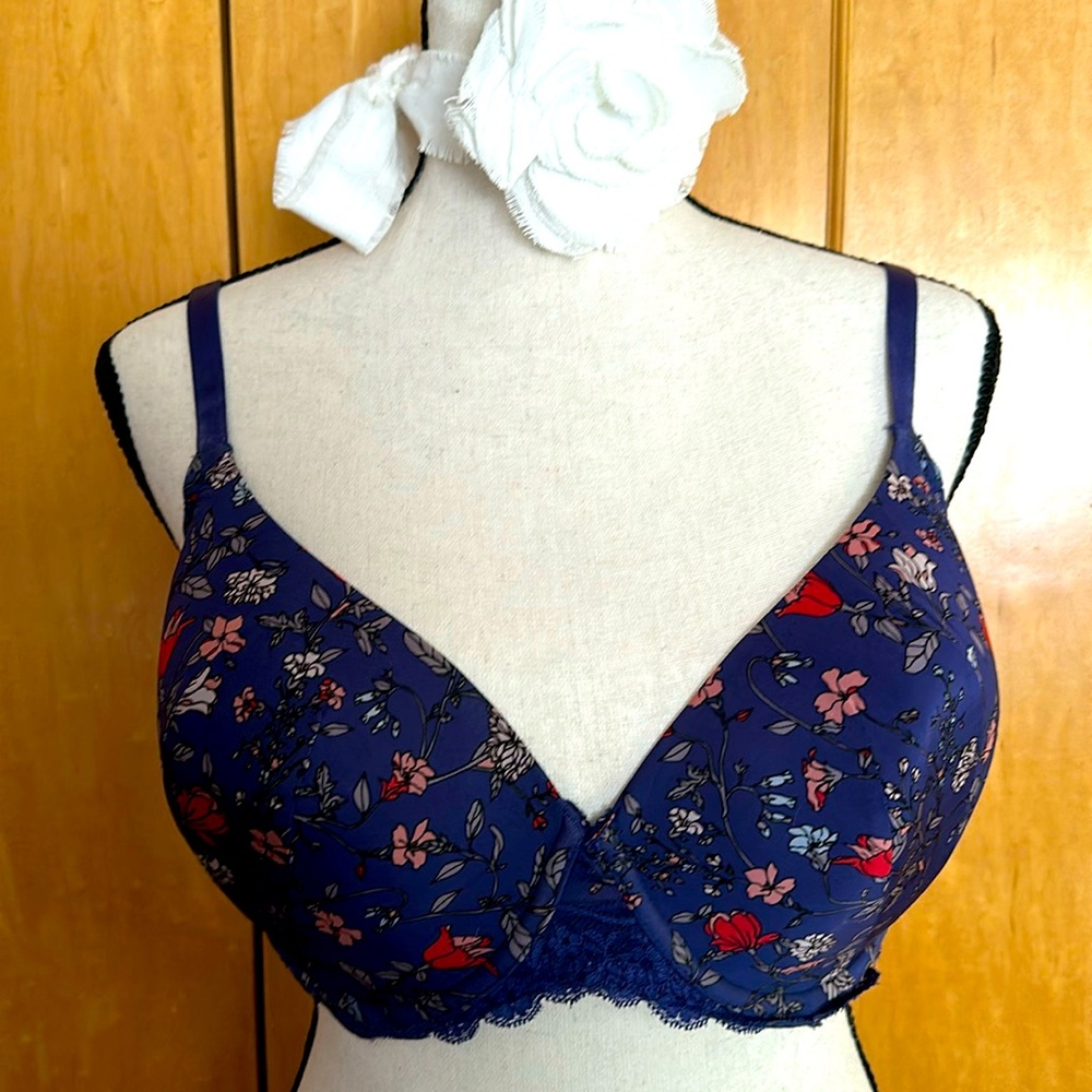 🦋 Adore Me blue floral underwire seamless with minimal padding 36 DD bra